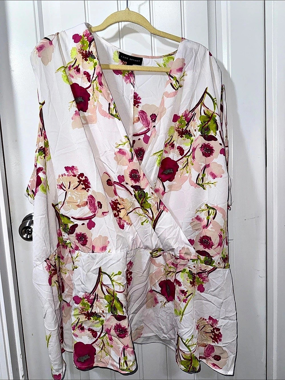 Lane Bryant Floral Blazer in White & Pink Size 38/40 Like New